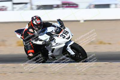 media/Jan-08-2022-SoCal Trackdays (Sat) [[1ec2777125]]/Turn 15 Inside (950am)/